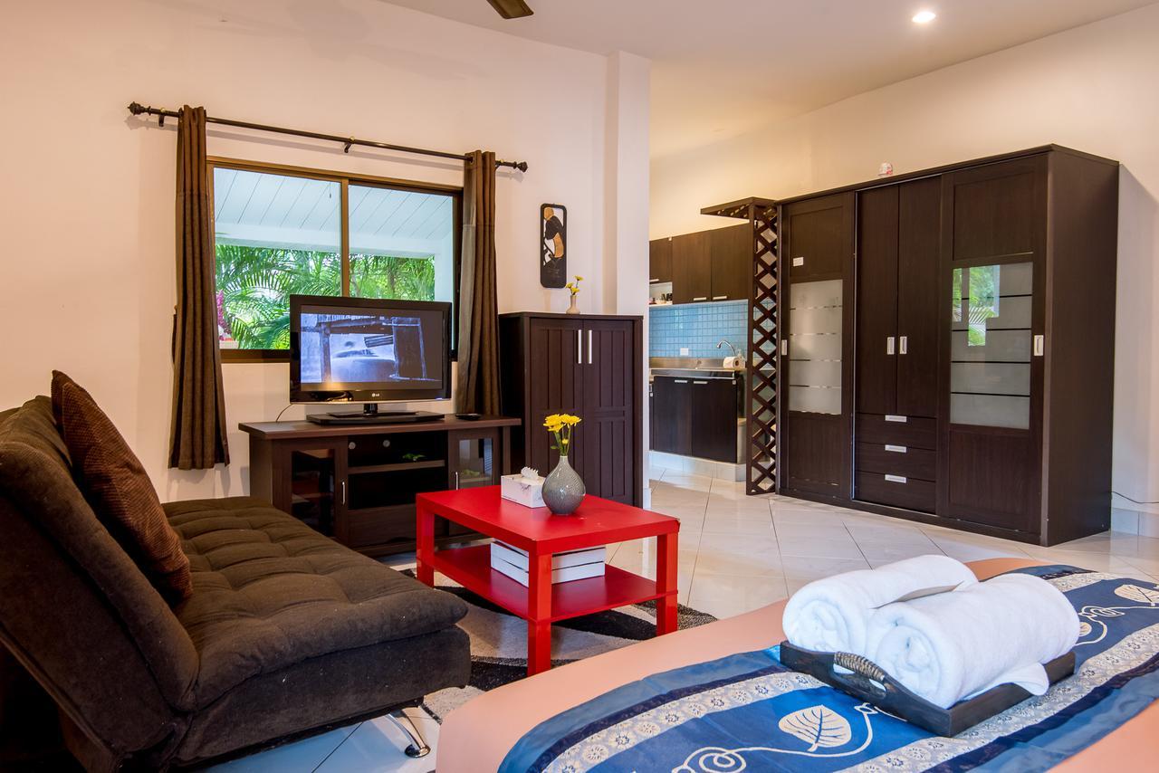 Tananza Resort & Homestay Phuket Nai Harn Eksteriør bilde